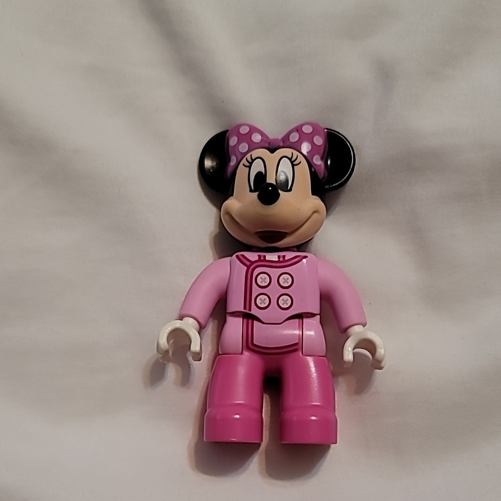 Lego Duplo Mini Minnie Mouse Disney Figure Pink Shirt
